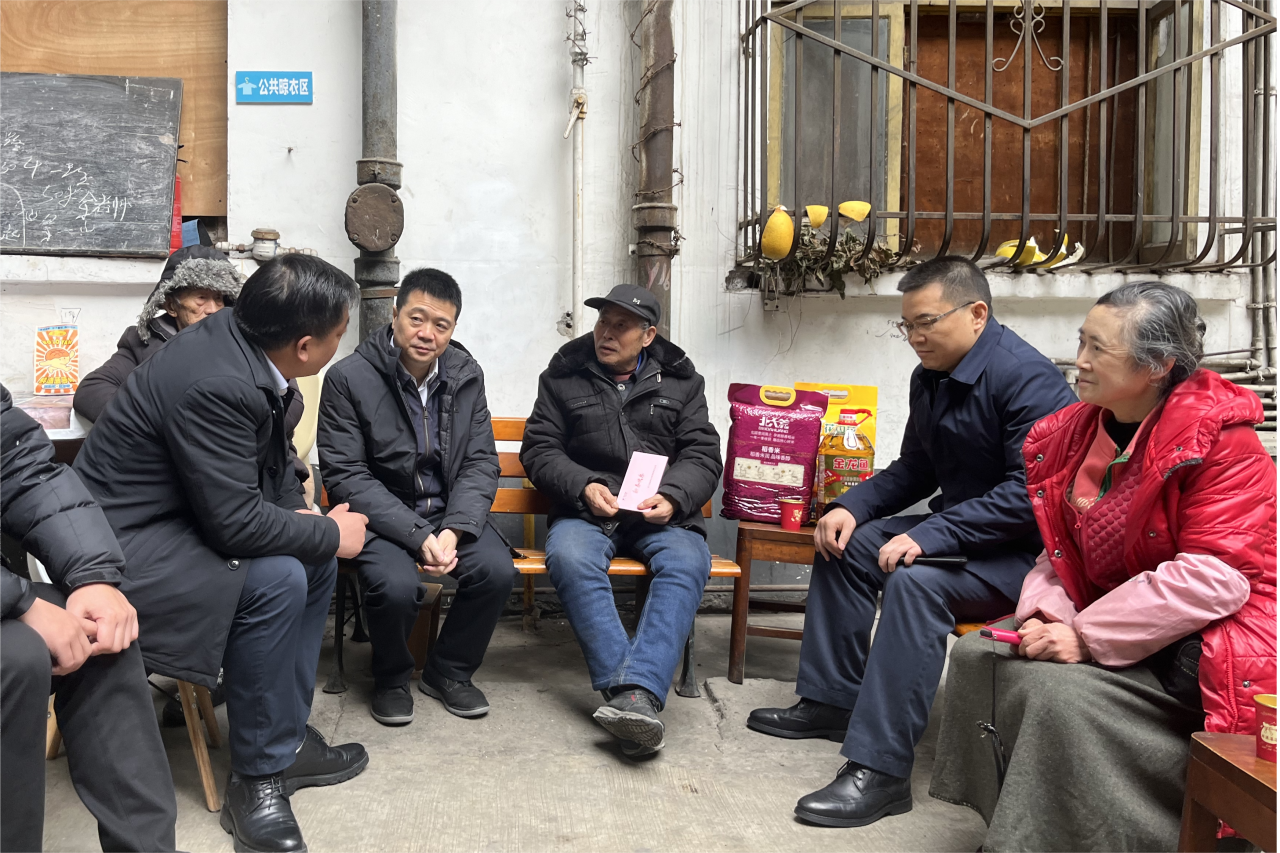 省J9九游会集团领导班子成员走访慰问生活困难党员、老党员、老干部